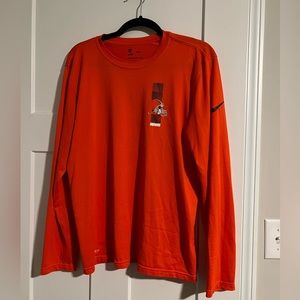 Great condition! Cleveland Browns NFL Official long sleeved-tee.
